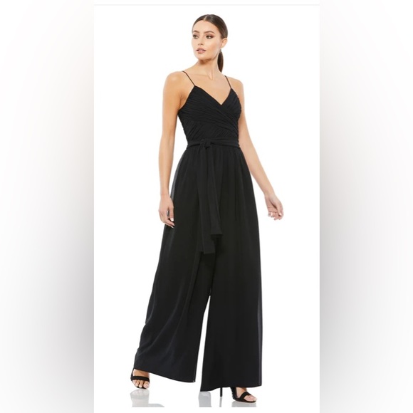 MAC DUGGAL RUCHED SLEEVELESS TIE JUMPSUIT NWT L